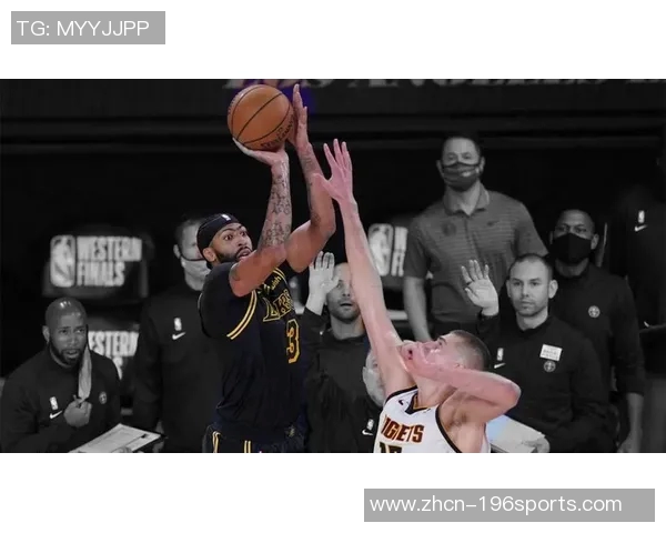 掘金与湖人第三场激战回顾球星表现与战术分析全景展现